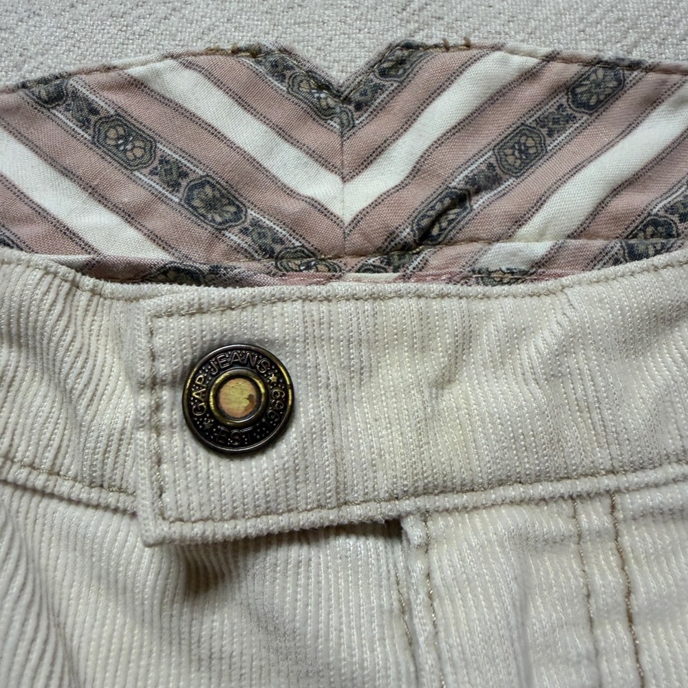 VTG Y2K GAP Cream Corduroy Mid Rise Flare Pants 8 Boot Cut Flap Pockets - Picture 6 of 9